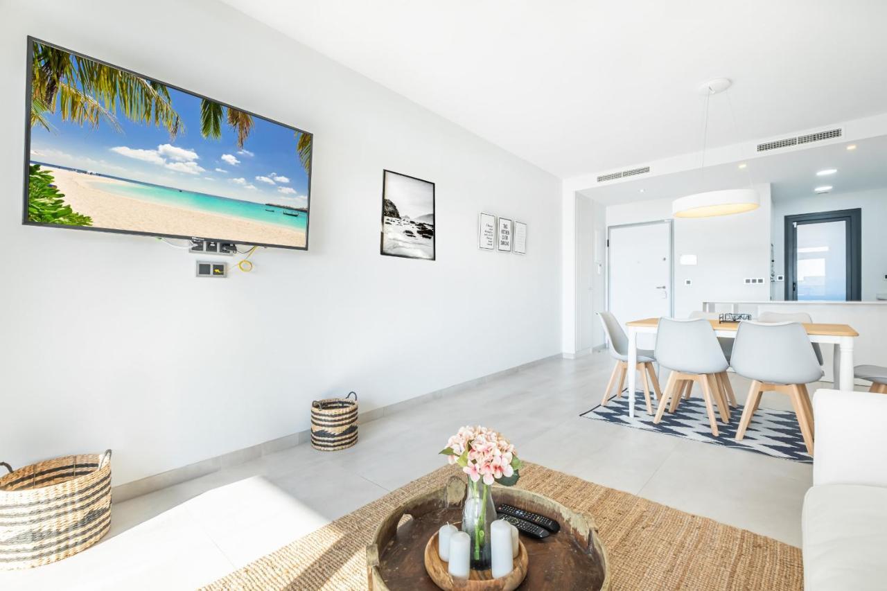 בנידורם Sunset Waves Deluxe Apartments Poniente Beach Resort מראה חיצוני תמונה
