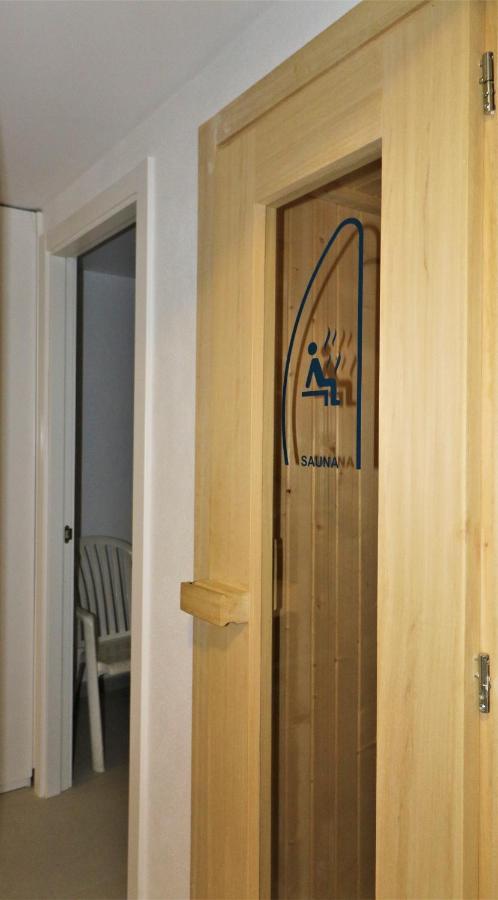 בנידורם Sunset Waves Deluxe Apartments Poniente Beach Resort מראה חיצוני תמונה