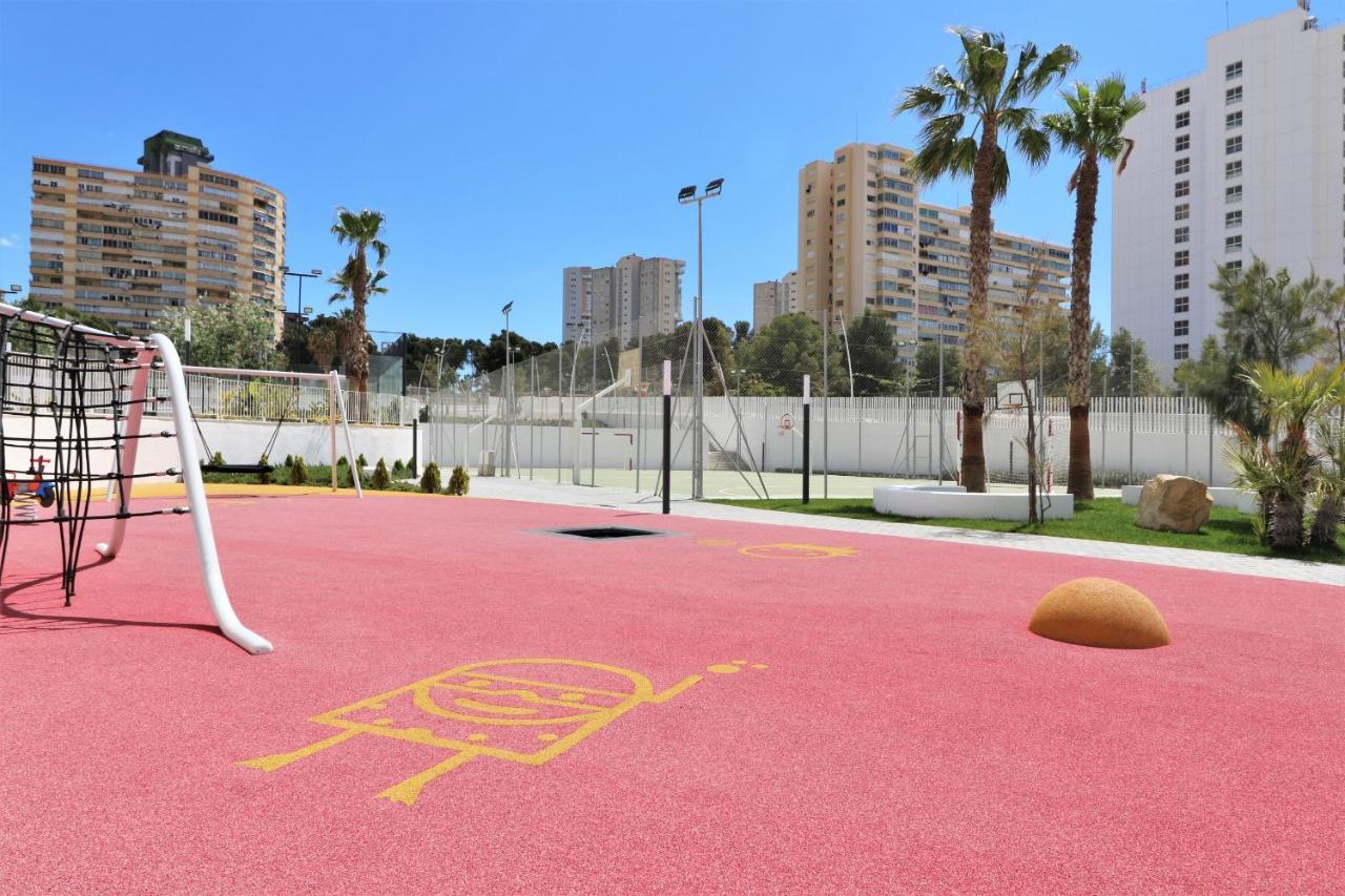 בנידורם Sunset Waves Deluxe Apartments Poniente Beach Resort מראה חיצוני תמונה