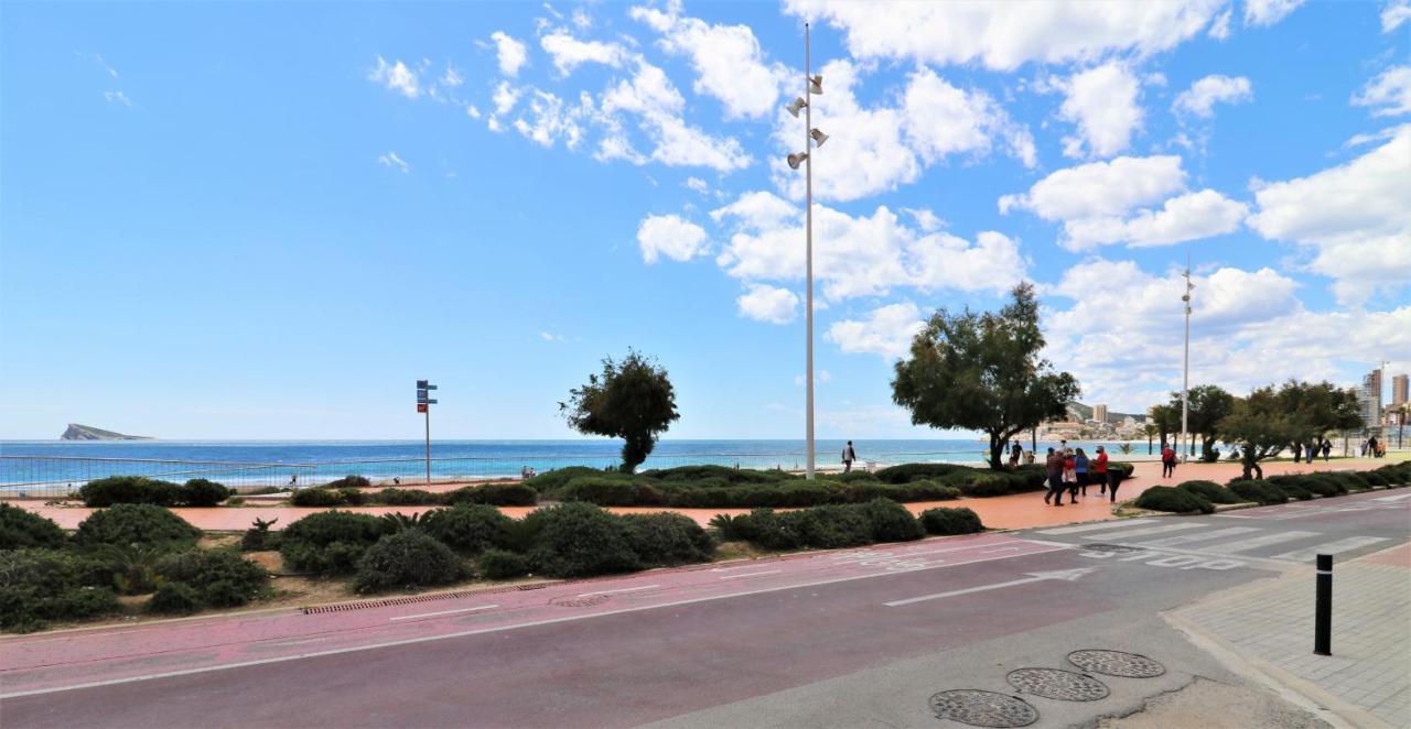 בנידורם Sunset Waves Deluxe Apartments Poniente Beach Resort מראה חיצוני תמונה