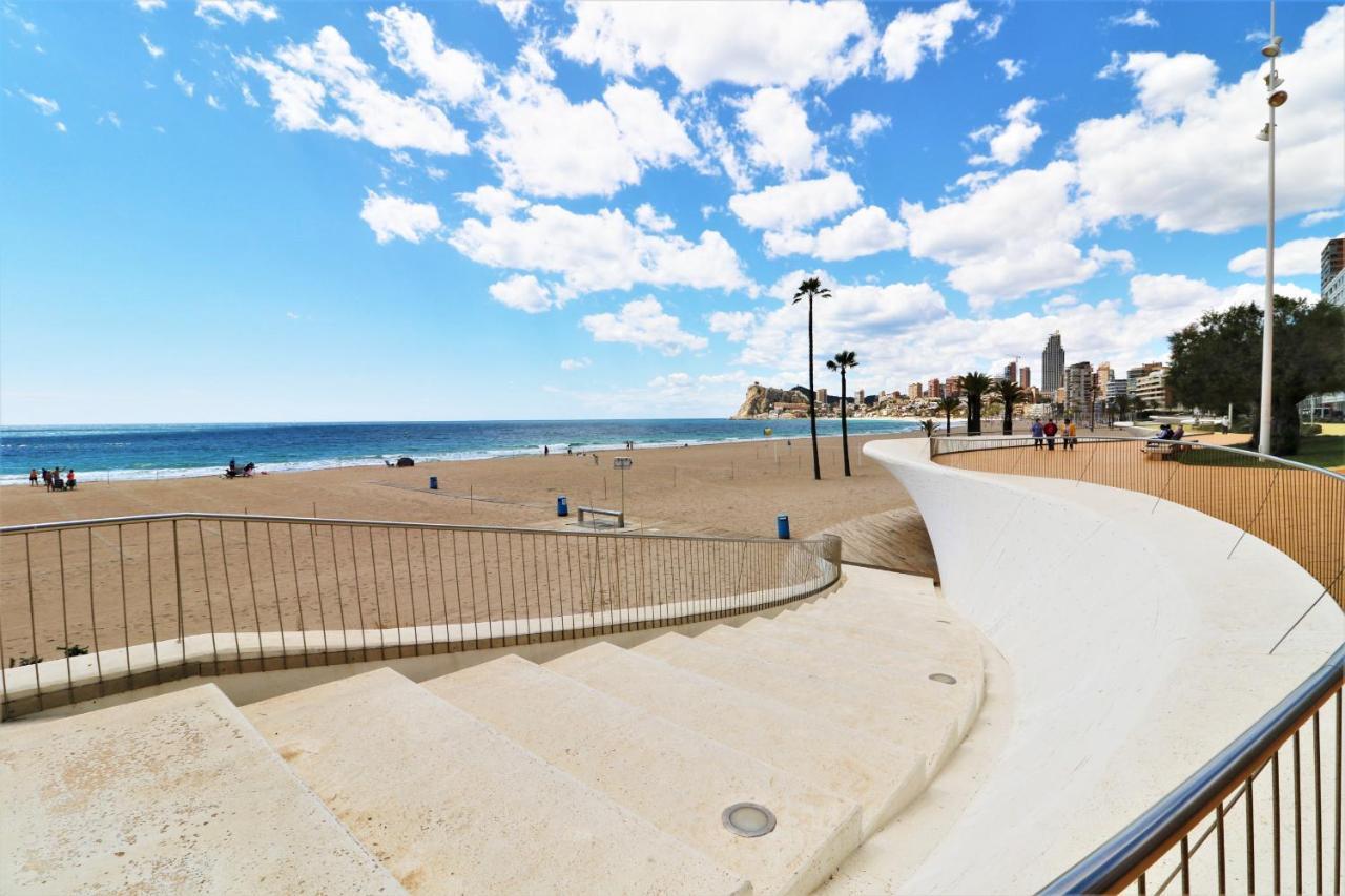 בנידורם Sunset Waves Deluxe Apartments Poniente Beach Resort מראה חיצוני תמונה